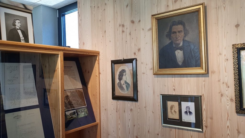 RM Kärnten Fercher v. Steinwand Ausstellung und Bibliothek