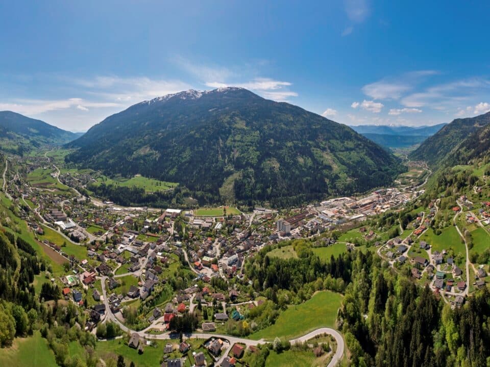 Panorama von Radenthein Richtung Mirnock